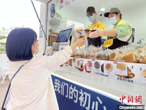 一辆流动餐车让成年残障孤儿 圆梦